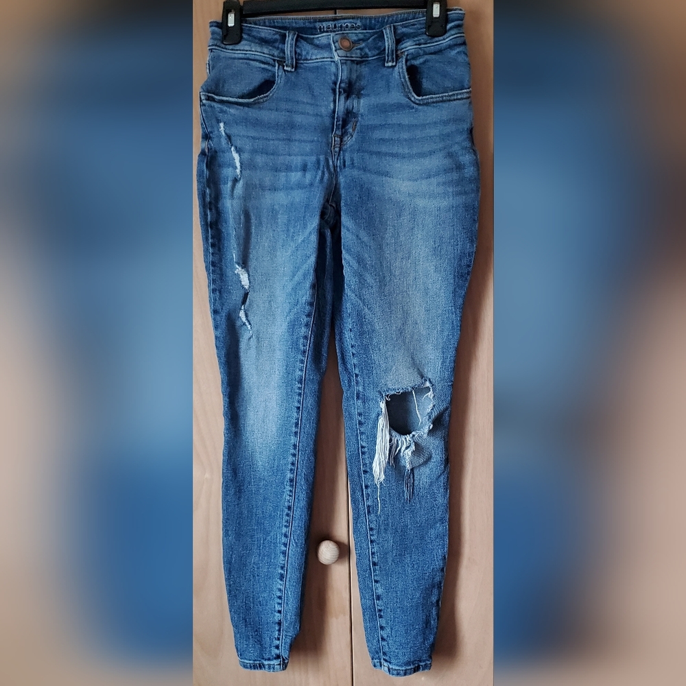 High waisted jeans